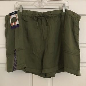 New GAP Pull-on Short *Olive Green* Size XXL NWT